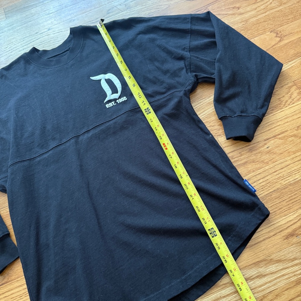 Disney black long sleeve spirit jersey Disneyland XS - Picture 7 of 7